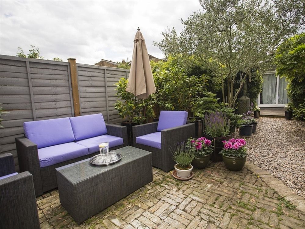 Parklands B&B Londen Buitenkant foto